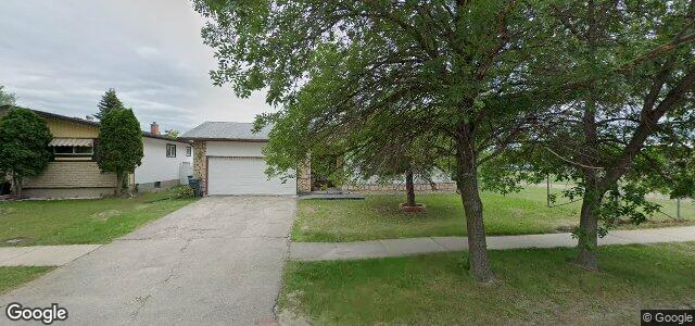 Larawan ng 43 Marbury Road sa Winnipeg, Manitoba