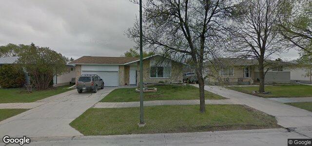 Larawan ng 43 Masterton Crescent sa Winnipeg, Manitoba