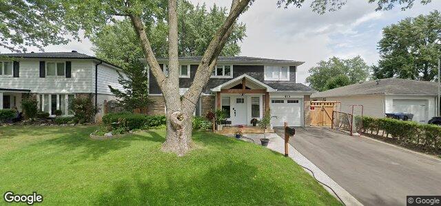 Larawan ng 43 Roberts Crescent sa Winnipeg, Manitoba