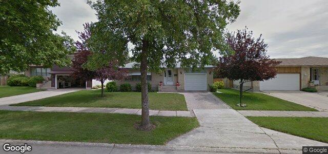 Larawan ng 47 Maddin Crescent sa Winnipeg, Manitoba