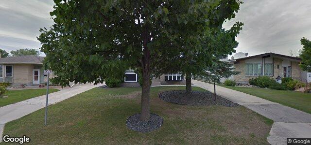 Larawan ng 49 Keystone Crescent sa Winnipeg, Manitoba