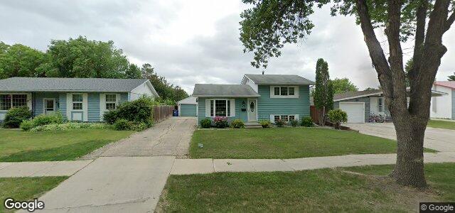Larawan ng 50 Magenta Crescent sa Winnipeg, Manitoba