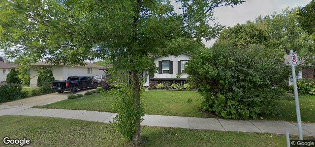 Larawan ng 54 Ashmore Drive sa Winnipeg, Manitoba