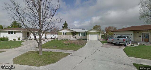 Larawan ng 54 Madrigal Close sa Winnipeg, Manitoba
