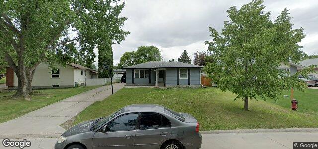 Larawan ng 54 Massena Crescent sa Winnipeg, Manitoba