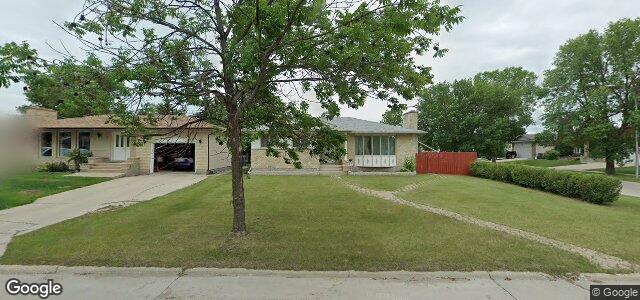Larawan ng 54 Pickley Crescent sa Winnipeg, Manitoba