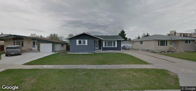Larawan ng 59 Mandan Road sa Winnipeg, Manitoba
