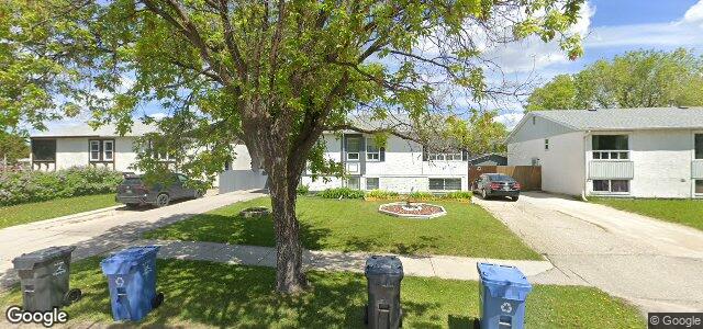 Larawan ng 59 Mapleton Drive sa Winnipeg, Manitoba
