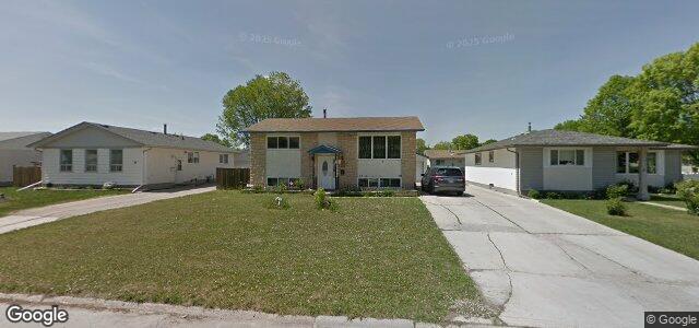 Larawan ng 6 Madrill Close sa Winnipeg, Manitoba