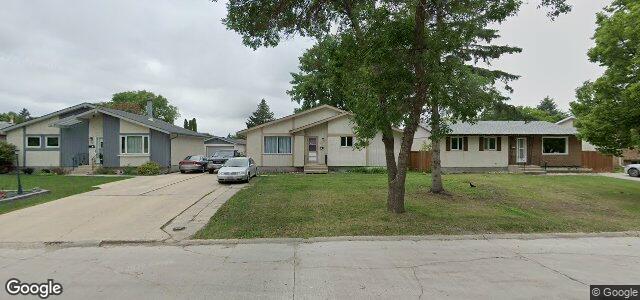 Larawan ng 62 Massena Crescent sa Winnipeg, Manitoba