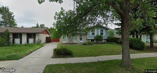 Larawan ng 63 Pickley Crescent sa Winnipeg, Manitoba