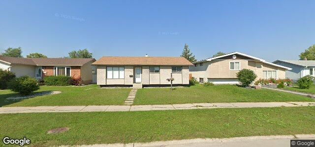 Larawan ng 65 Kenville Crescent sa Winnipeg, Manitoba