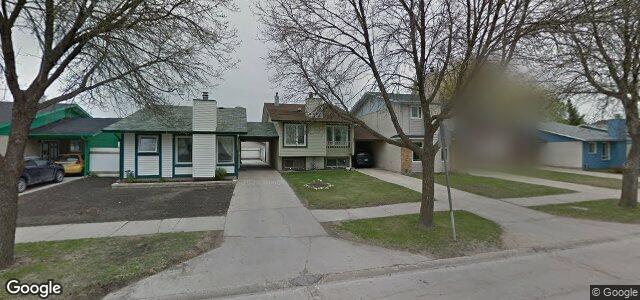 Larawan ng 65 Playgreen Crescent sa Winnipeg, Manitoba