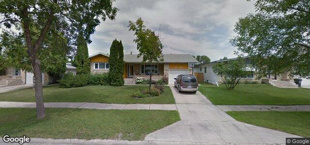 Larawan ng 67 Maddin Crescent sa Winnipeg, Manitoba