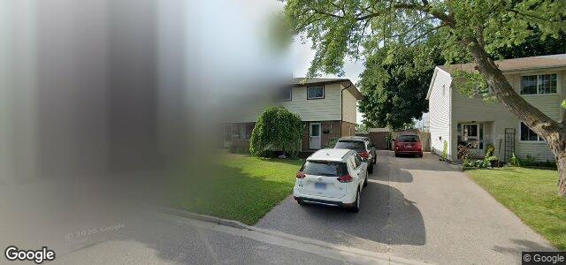 Larawan ng 67 Roberts Crescent sa Winnipeg, Manitoba