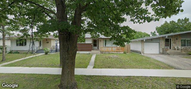 Larawan ng 7 Massena Crescent sa Winnipeg, Manitoba