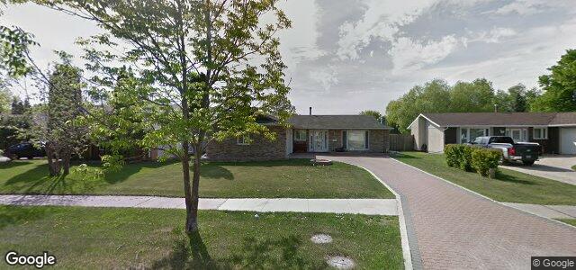 Larawan ng 70 Hiddleston Crescent sa Winnipeg, Manitoba