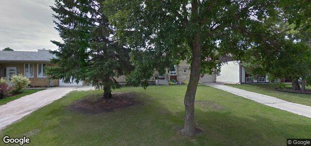 Larawan ng 70 Maddin Crescent sa Winnipeg, Manitoba