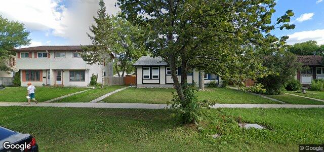 Larawan ng 702 Sheppard Street sa Winnipeg, Manitoba