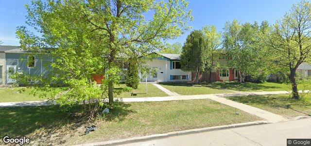 Larawan ng 718 Sheppard Street sa Winnipeg, Manitoba