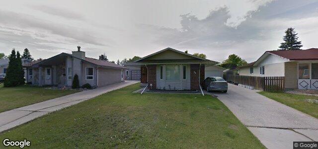 Larawan ng 73 Councillor Bay sa Winnipeg, Manitoba