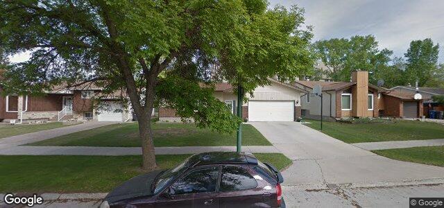 Larawan ng 74 Councillor Bay sa Winnipeg, Manitoba