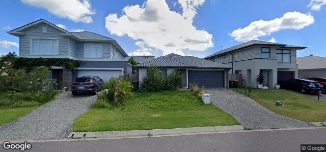 Larawan ng 75 Roberts Crescent sa Winnipeg, Manitoba