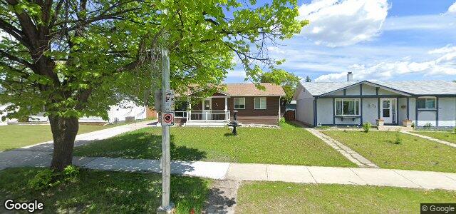 Larawan ng 77 Mapleton Drive sa Winnipeg, Manitoba