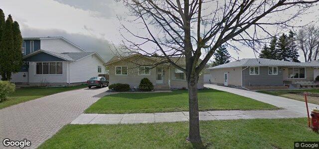 Larawan ng 90 Madrigal Close sa Winnipeg, Manitoba