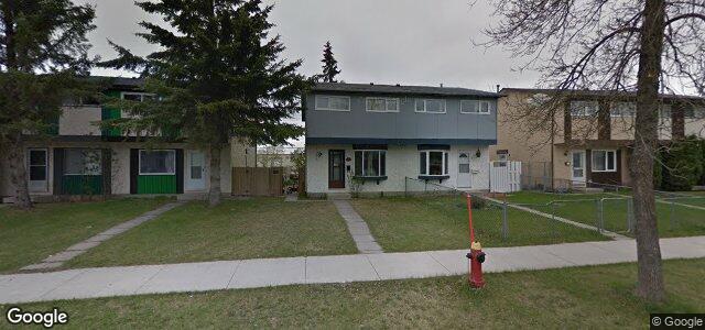 Larawan ng 90 Manor House Court sa Winnipeg, Manitoba