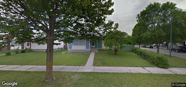 Larawan ng 90 Piney Crescent sa Winnipeg, Manitoba