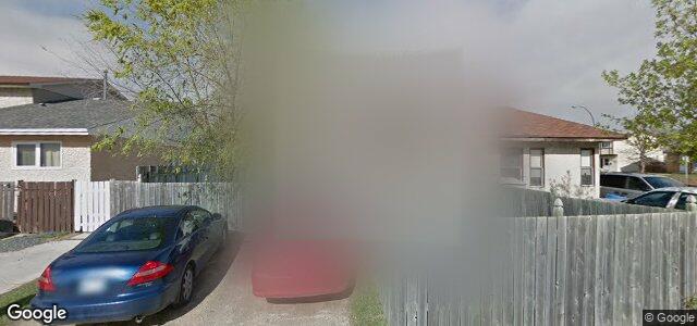 Larawan ng 93 Desharnais Street sa Winnipeg, Manitoba