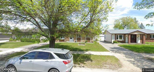 Larawan ng 93 Mapleton Drive sa Winnipeg, Manitoba