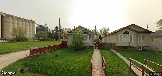 Larawan ng 108 Mcfadden Avenue sa Winnipeg, Manitoba