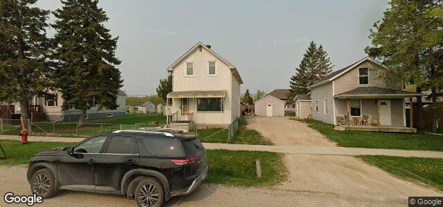 Photo of 121 Borden Avenue in Winnipeg, Manitoba