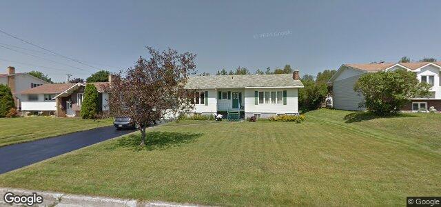 Larawan ng 122 Goodyear Avenue sa Winnipeg, Manitoba