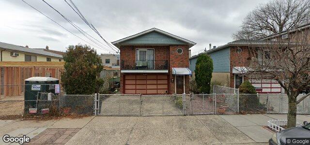 Larawan ng 200 Webster Avenue sa Winnipeg, Manitoba