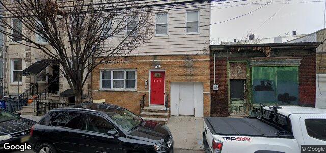 Larawan ng 213 Webster Avenue sa Winnipeg, Manitoba