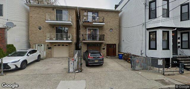 Larawan ng 236 Webster Avenue sa Winnipeg, Manitoba