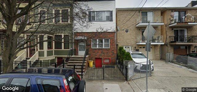 Larawan ng 240 Webster Avenue sa Winnipeg, Manitoba