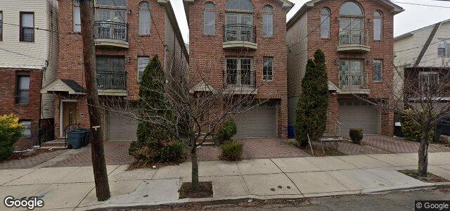 Larawan ng 241 Webster Avenue sa Winnipeg, Manitoba