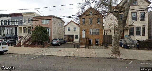 Larawan ng 301 Webster Avenue sa Winnipeg, Manitoba