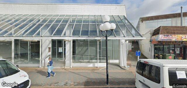 Larawan ng 10 Birkenhead Avenue sa Winnipeg, Manitoba