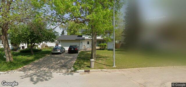 Larawan ng 11 Carmarthen Boulevard sa Winnipeg, Manitoba