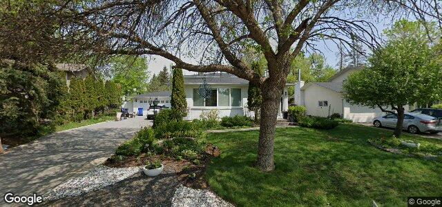 Larawan ng 15 Carmarthen Boulevard sa Winnipeg, Manitoba