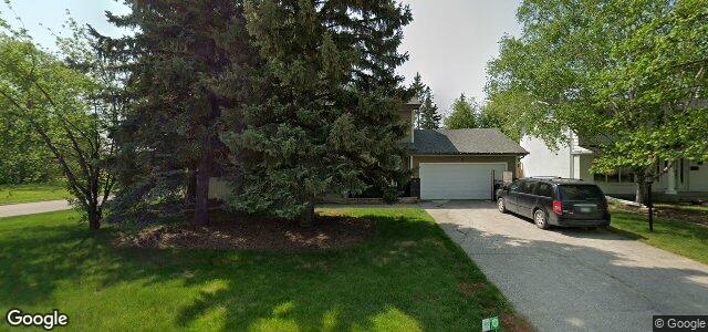 Larawan ng 2 Cuthbertson Avenue sa Winnipeg, Manitoba
