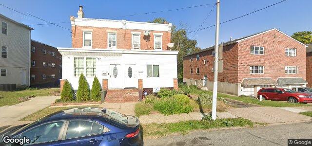 Larawan ng 2007 Grant Avenue sa Winnipeg, Manitoba