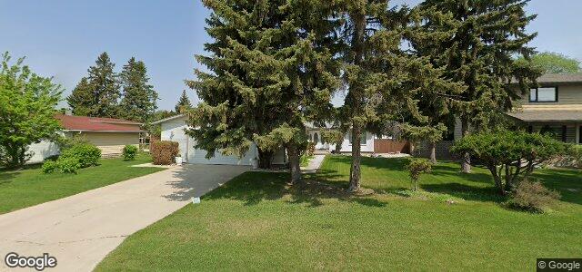 Larawan ng 2023 Grant Avenue sa Winnipeg, Manitoba