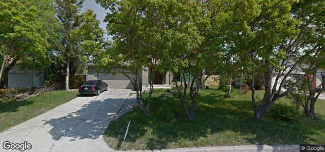 Larawan ng 2037 Grant Avenue sa Winnipeg, Manitoba