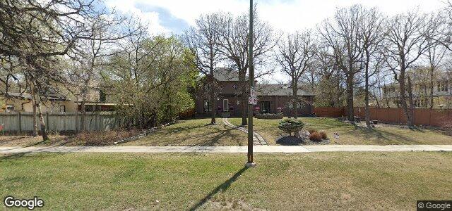 Larawan ng 2360 Corydon Avenue sa Winnipeg, Manitoba
